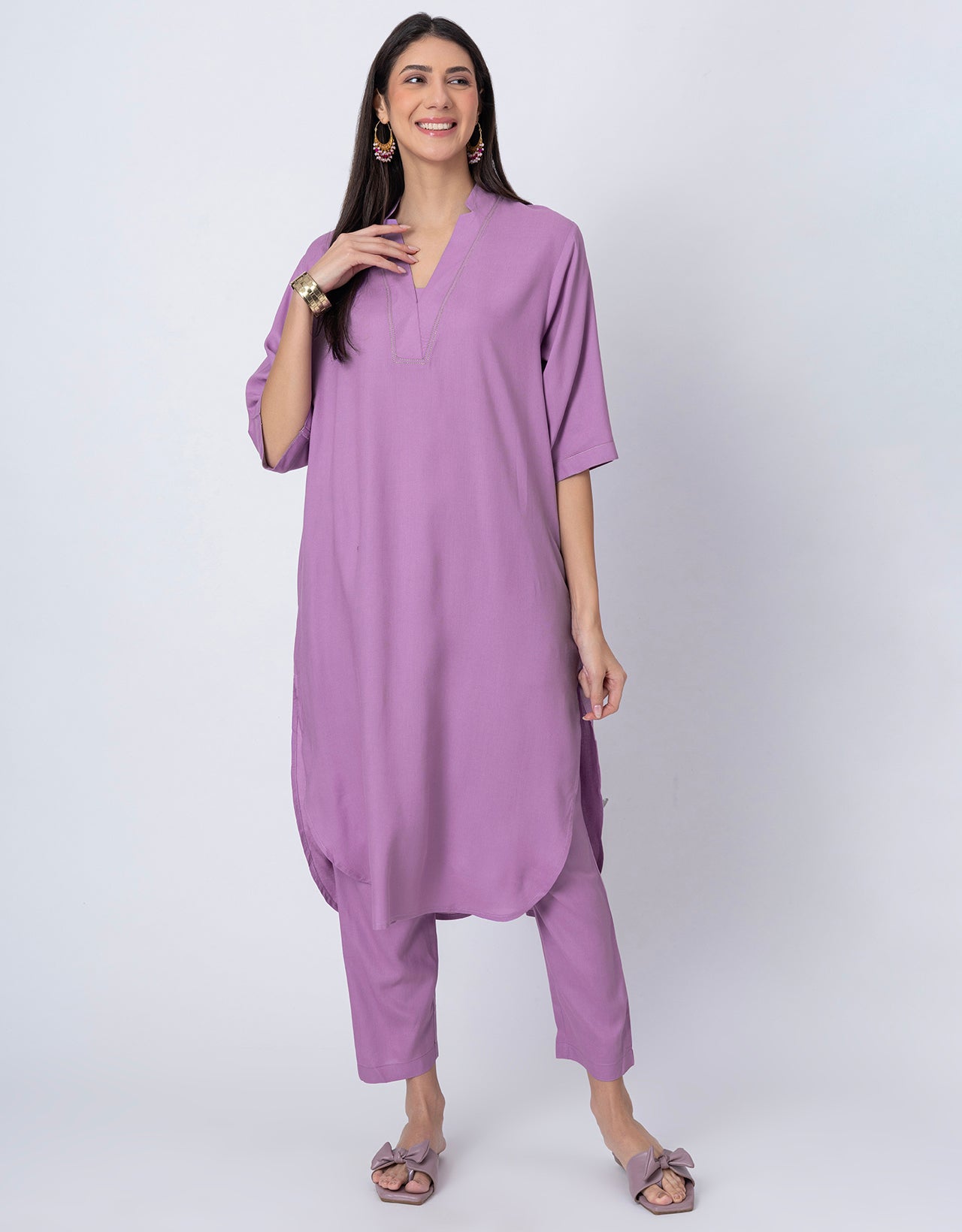 Soft and Comfy Loosefit Kurta and Pants Set For Women's