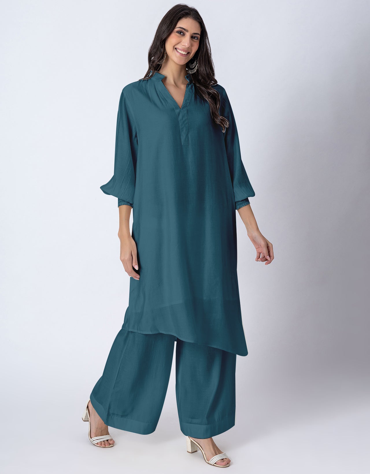 Solid Puffed Sleeve Women Kurta with Flared Palazzo Pants