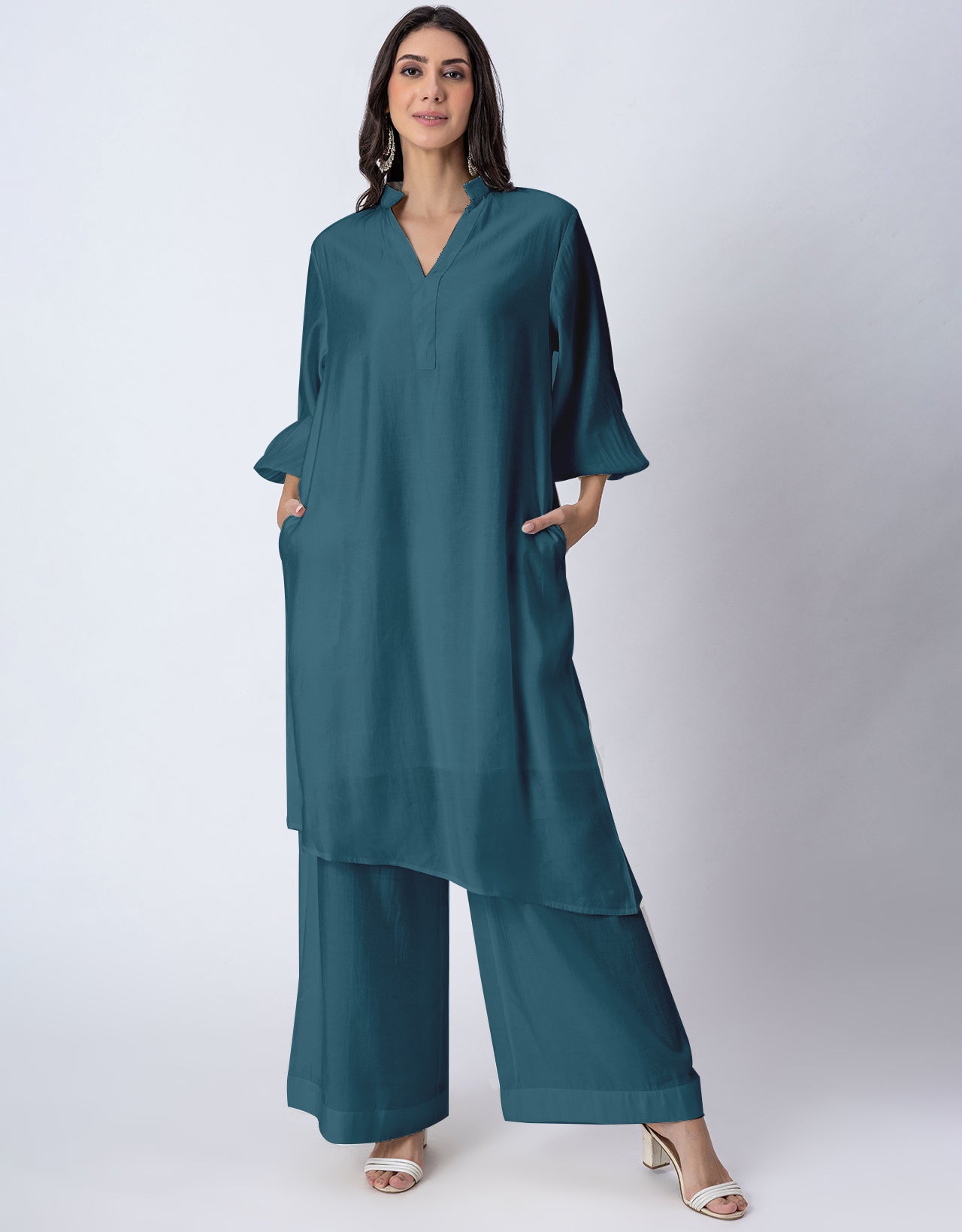 Solid Puffed Sleeve Women Kurta with Flared Palazzo Pants