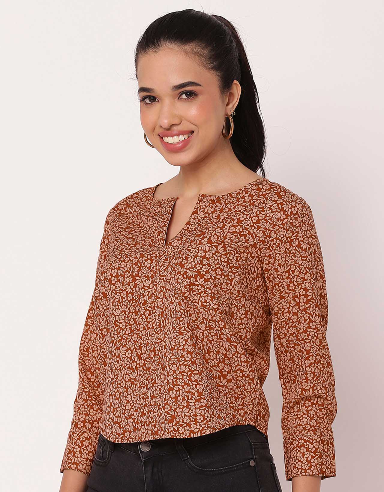 Printed Short V Neck Full Sleeve Top For Women