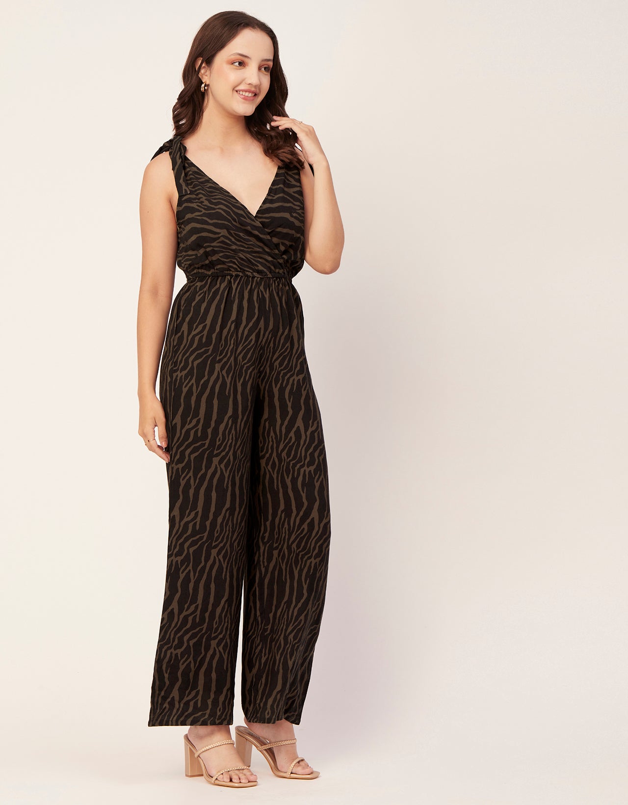 Sleeveless Tie-Up V-Neck Romper