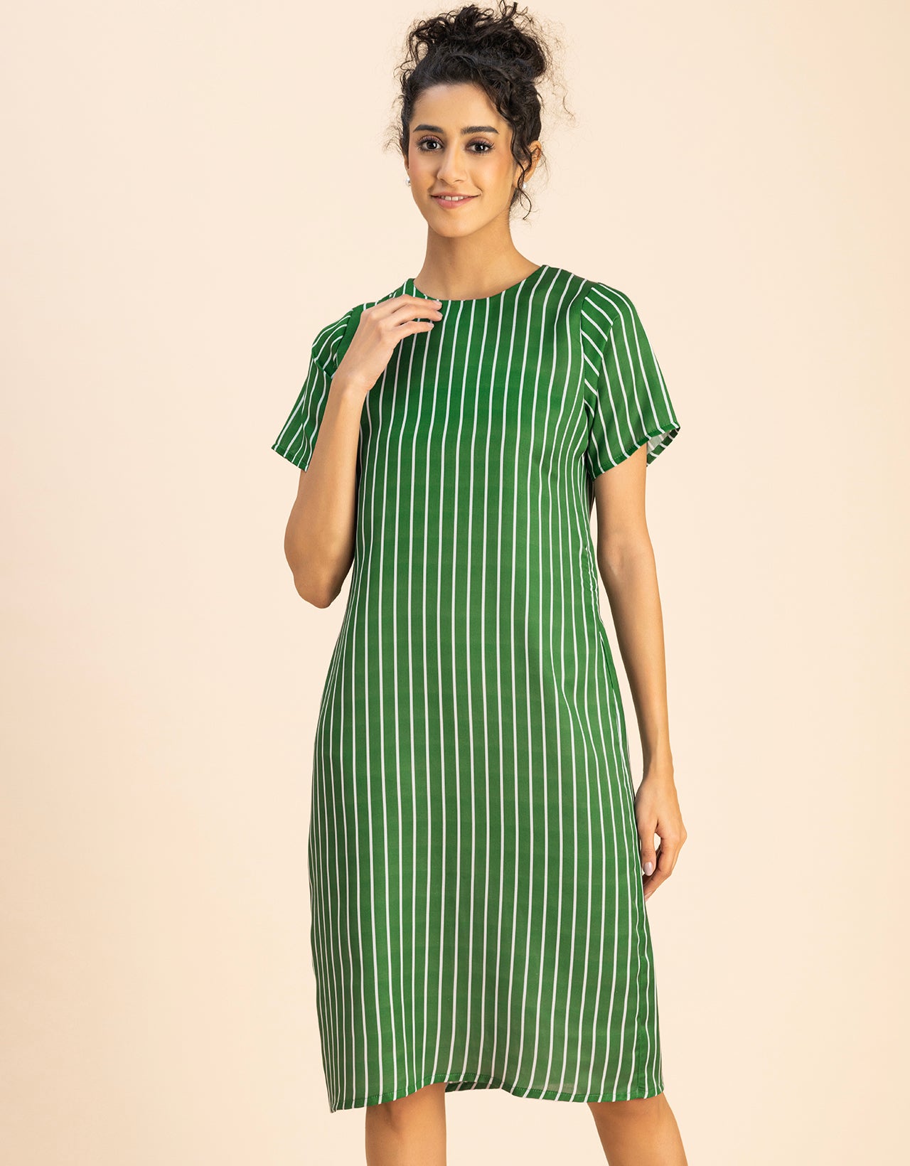 Short Sleeve Round Neck Printed Dress