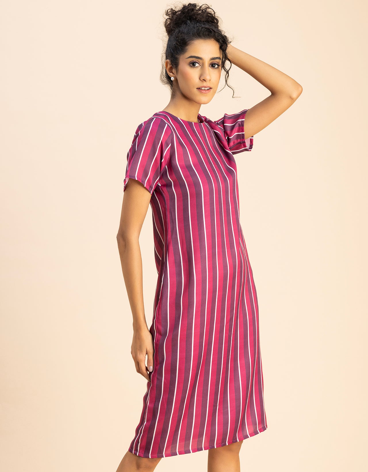 Short Sleeve Round Neck Printed Dress
