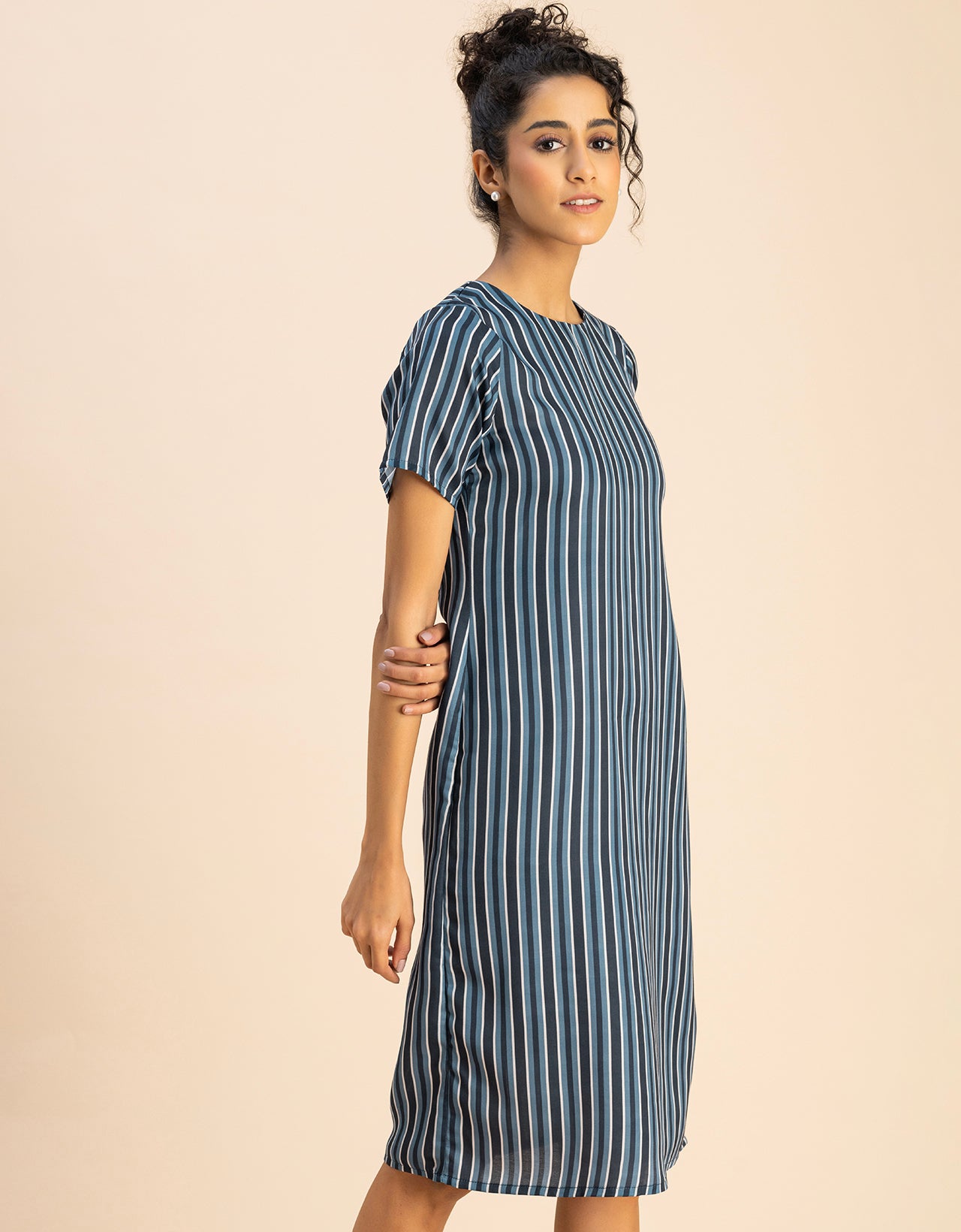 Short Sleeve Round Neck Printed Dress