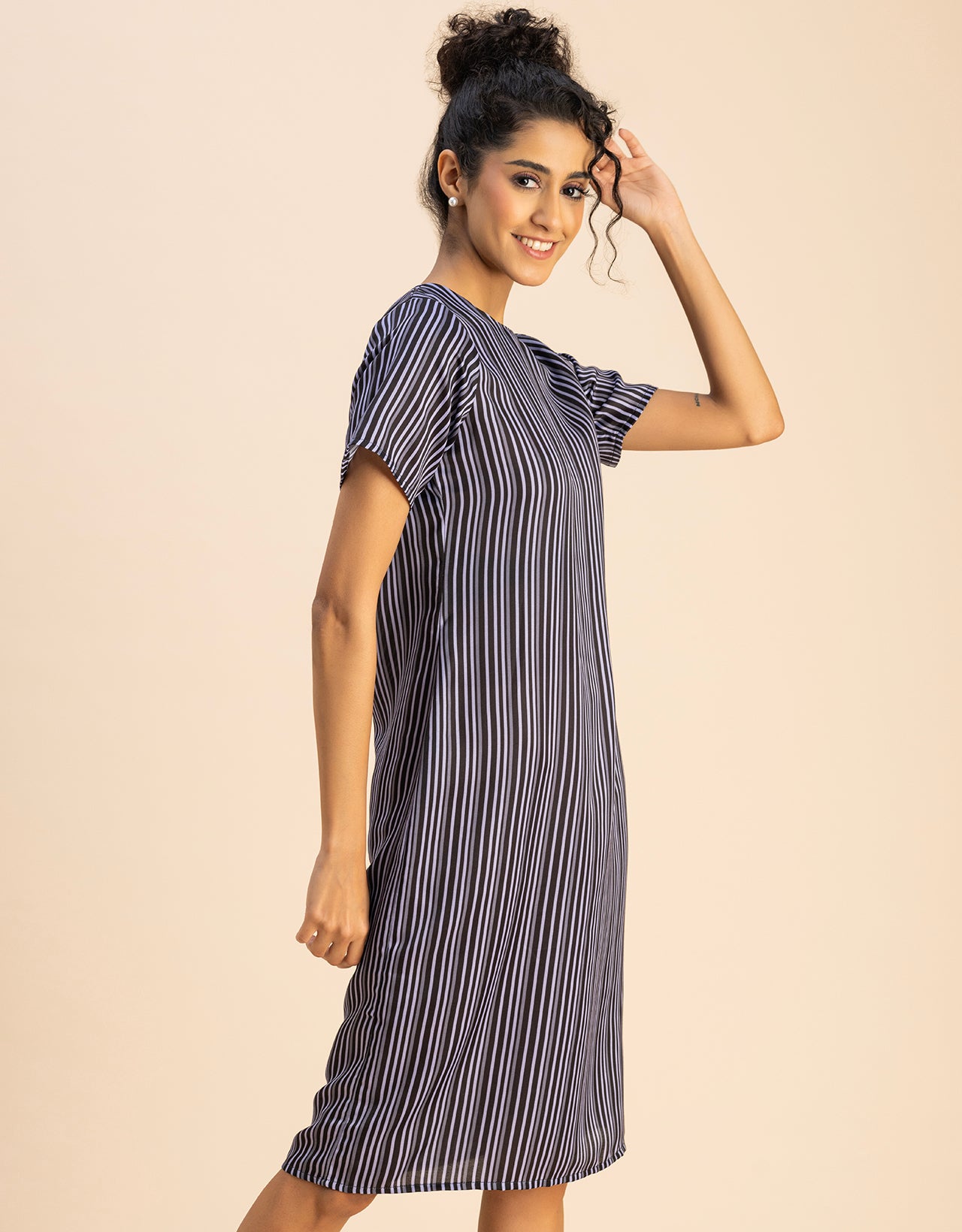 Short Sleeve Round Neck Printed Dress