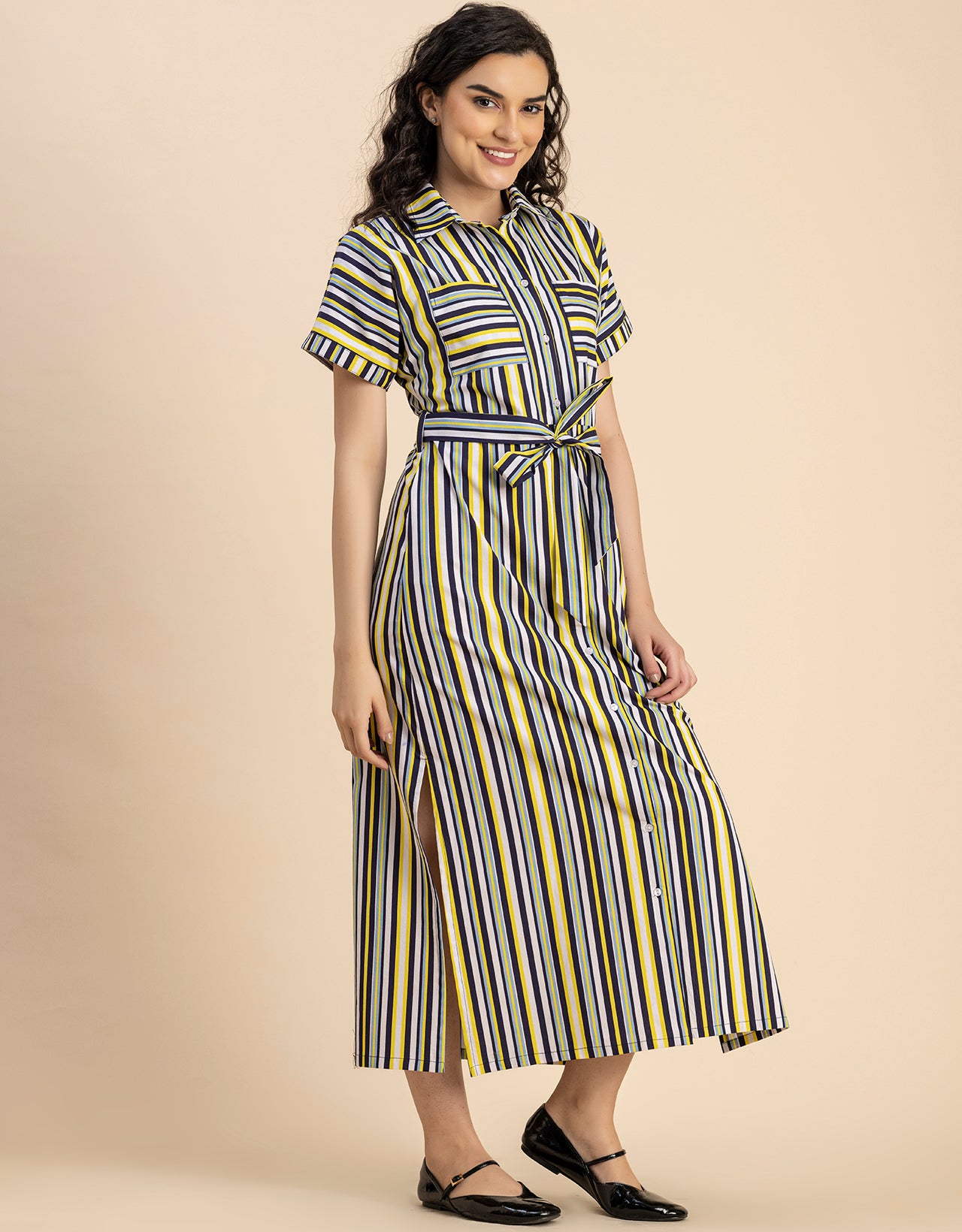 Short Sleeve Spread Collar Cotton Dress