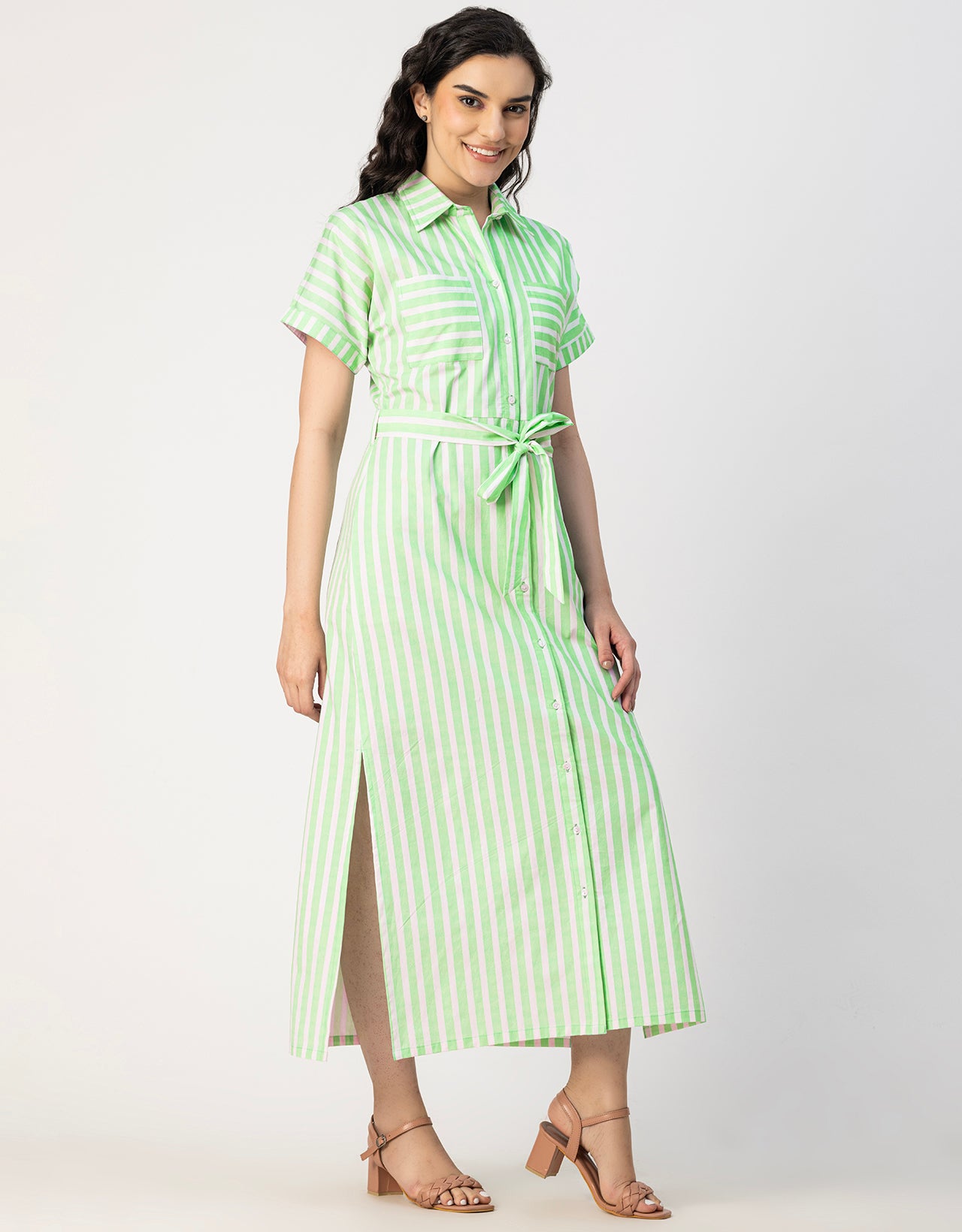 Short Sleeve Spread Collar Cotton Dress