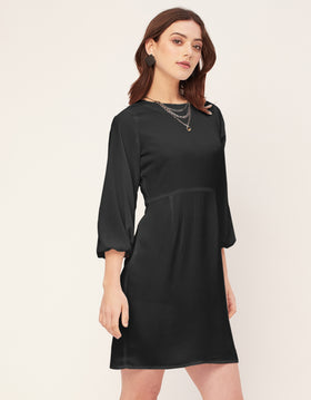 Boat Neck Bodycon Solid Georgette Dress