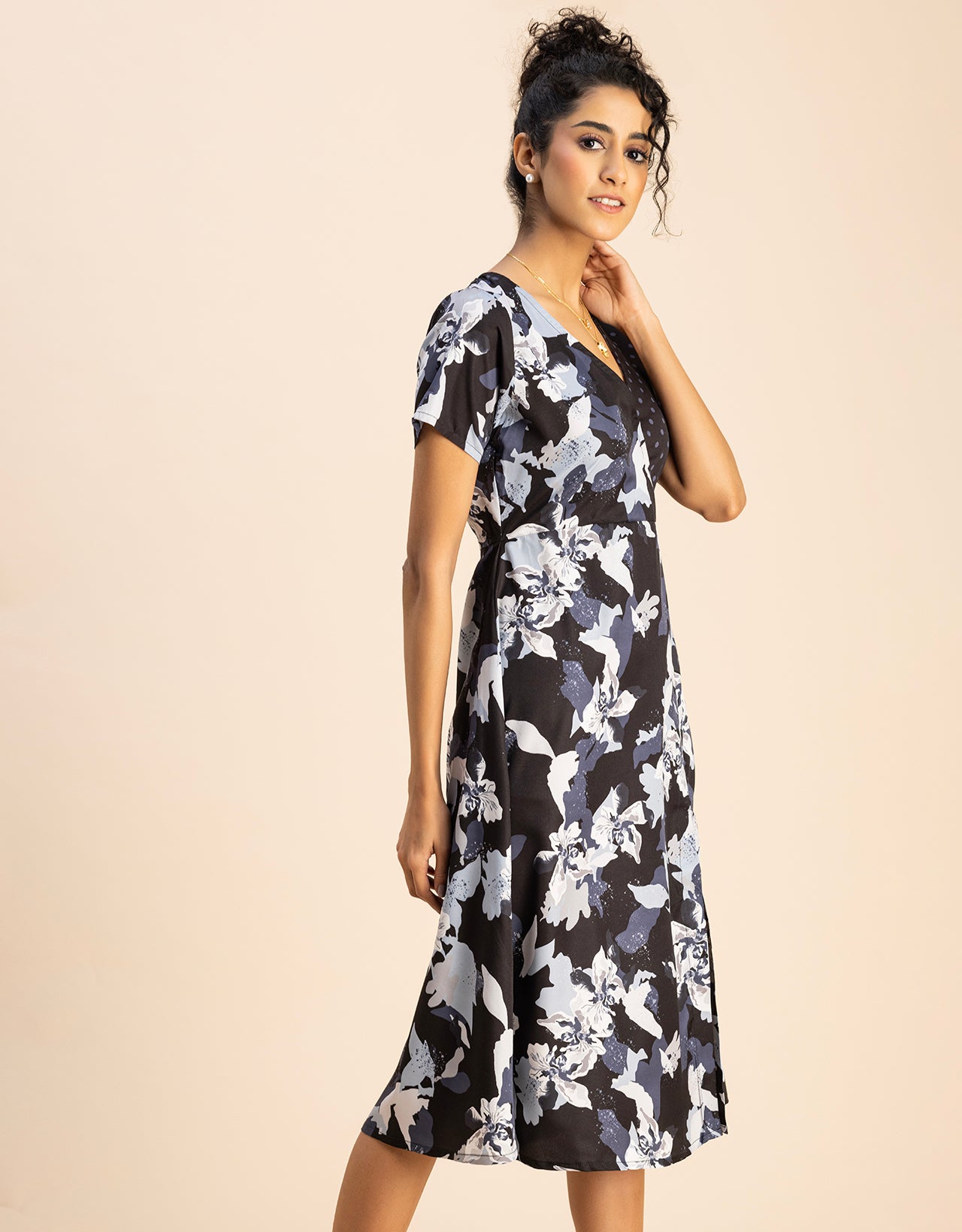 Short Sleeve V Neck A-Line Printed Dress