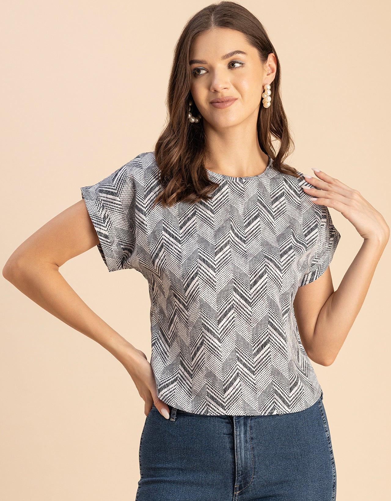 Round Neck Short Sleeve Printed Loose Fit Top