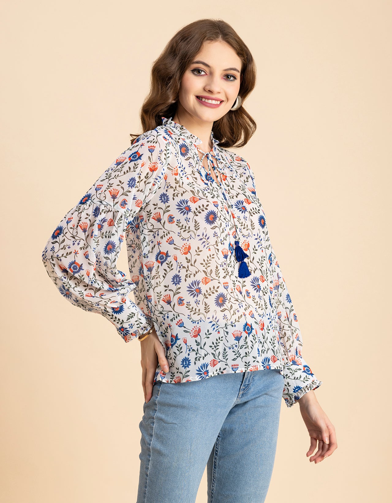 Fashionable V Neck/Tie Up Neck Top