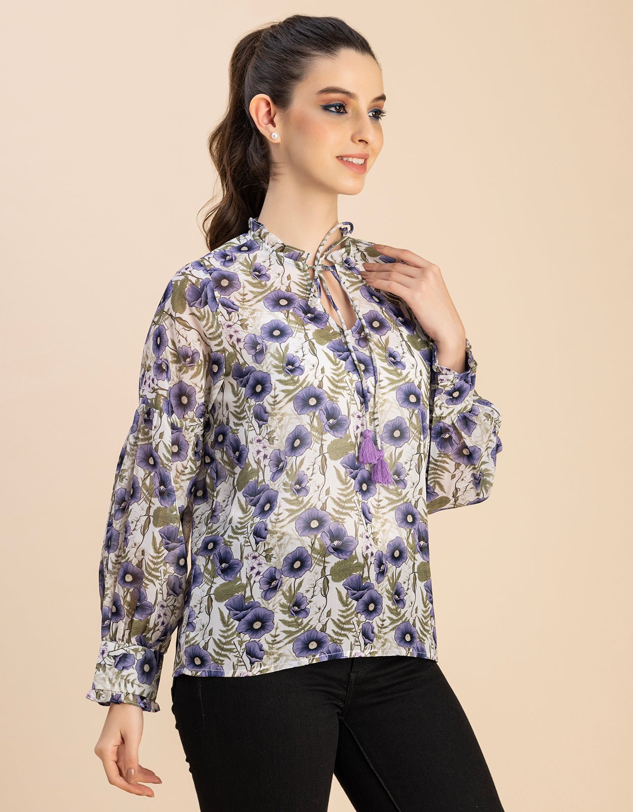 Fashionable V Neck/Tie Up Neck Top