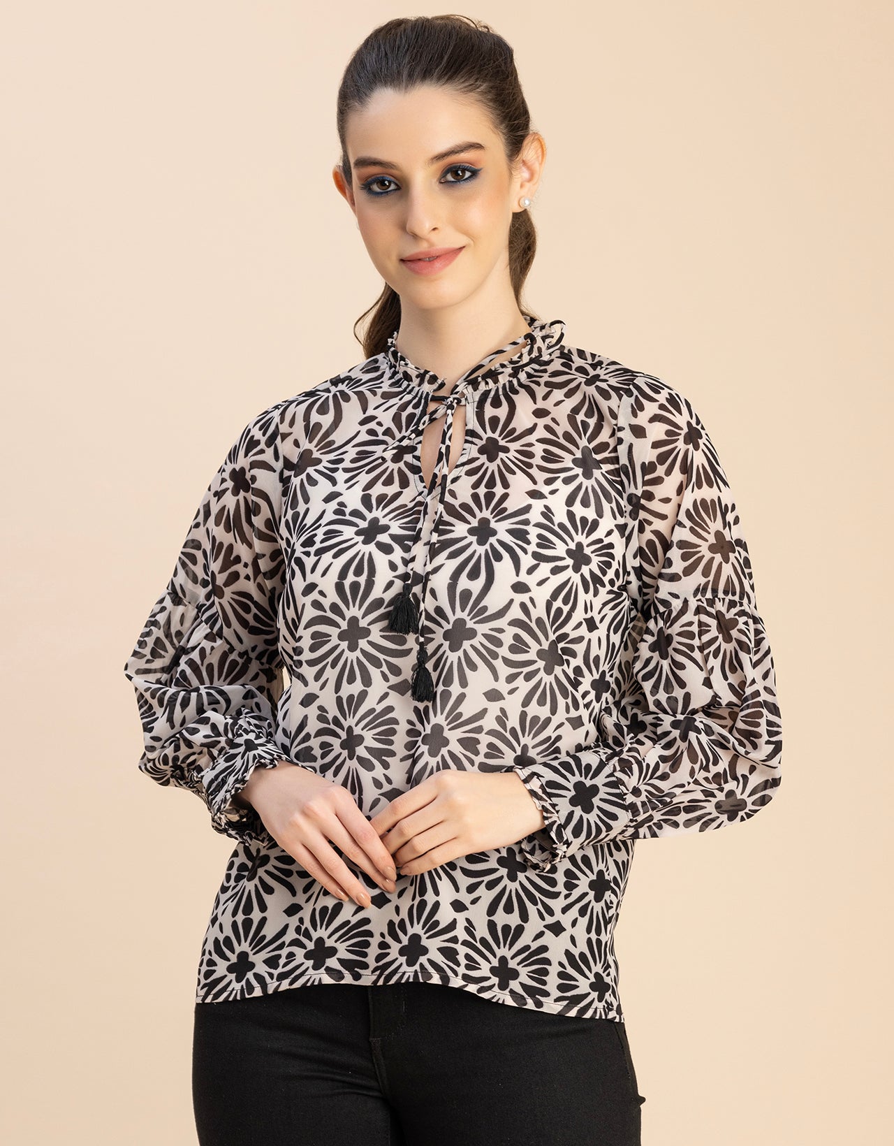 Fashionable V Neck/Tie Up Neck Top