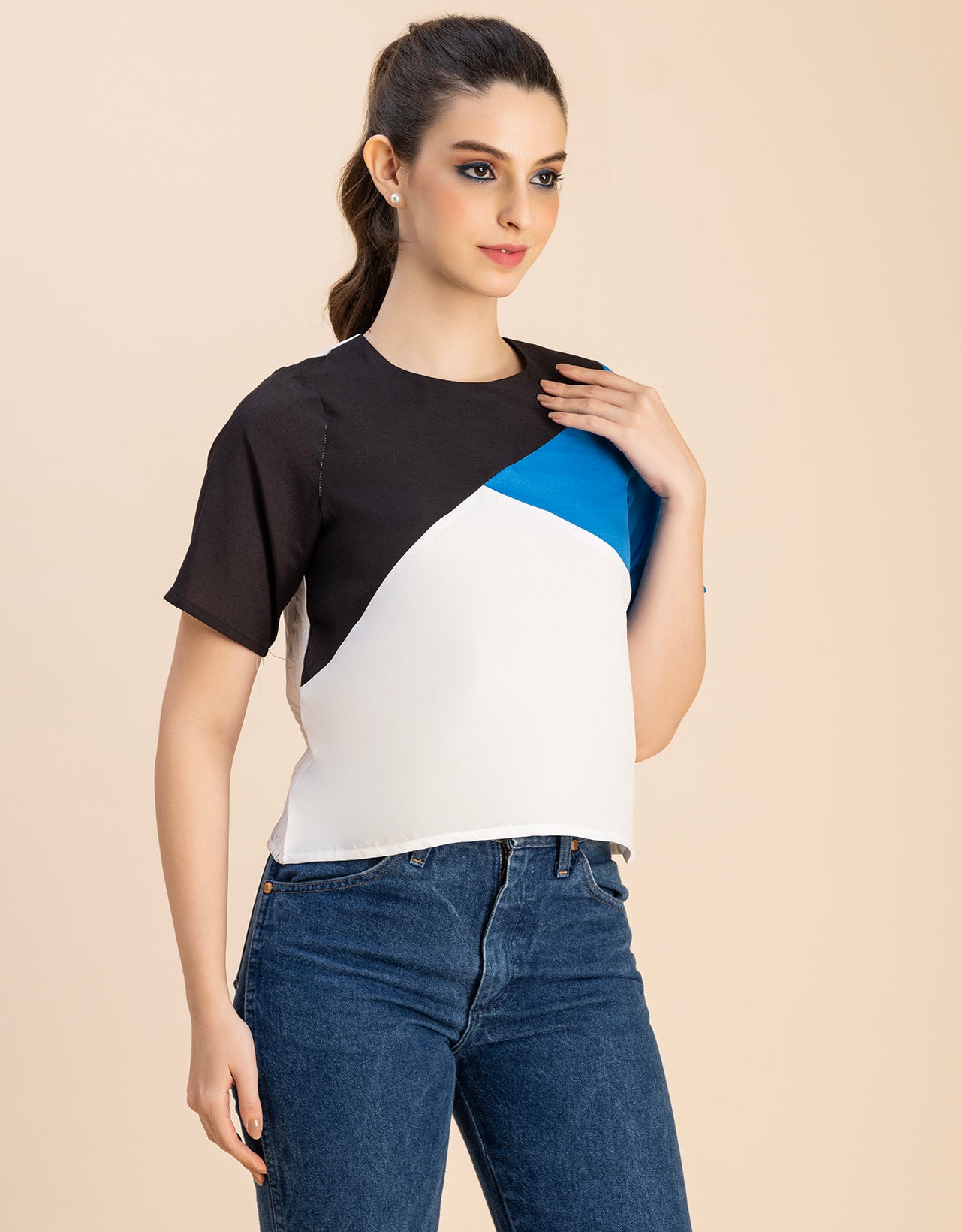 Short Sleeve Round Neck Regular Fit Solid Top