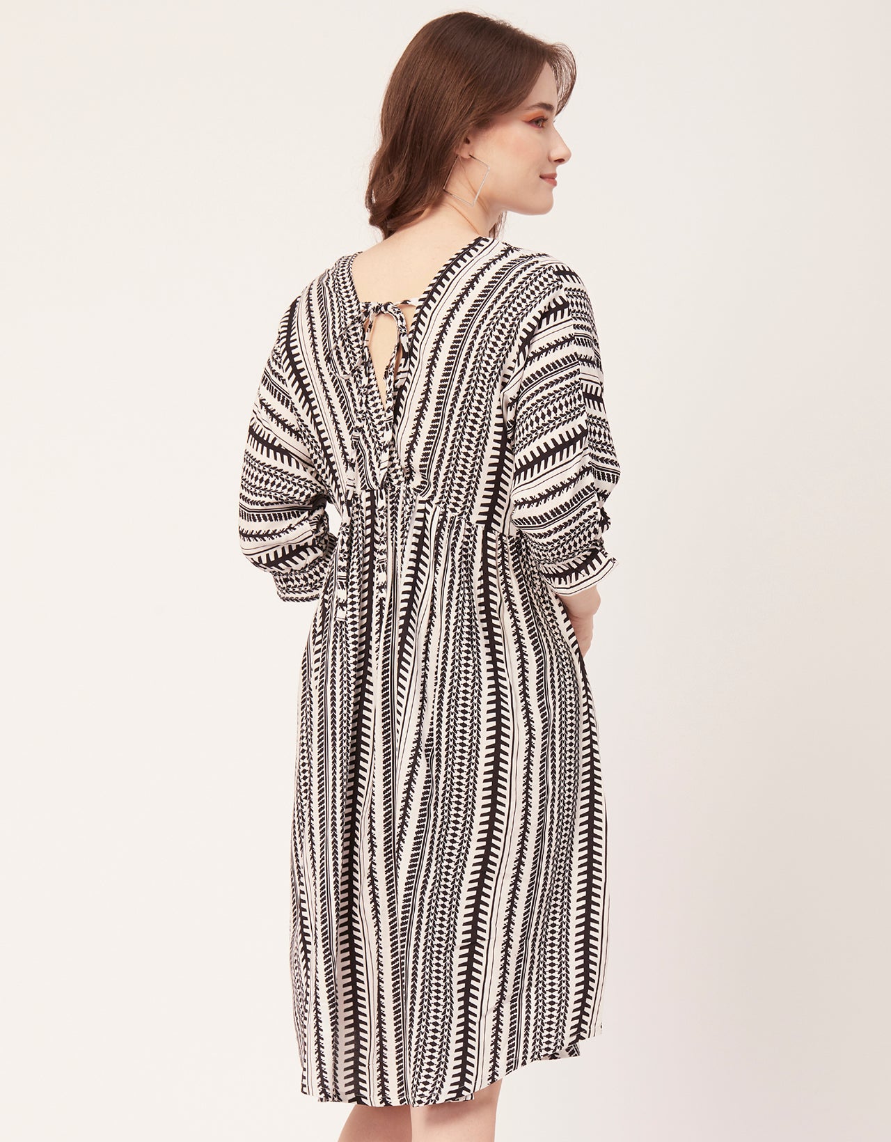 Quarter Sleeves Short Dress