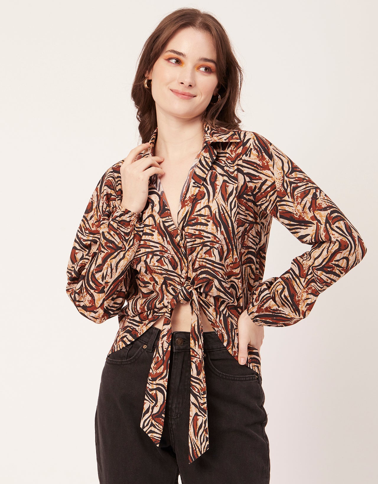 Full Sleeve Knot Crop Top