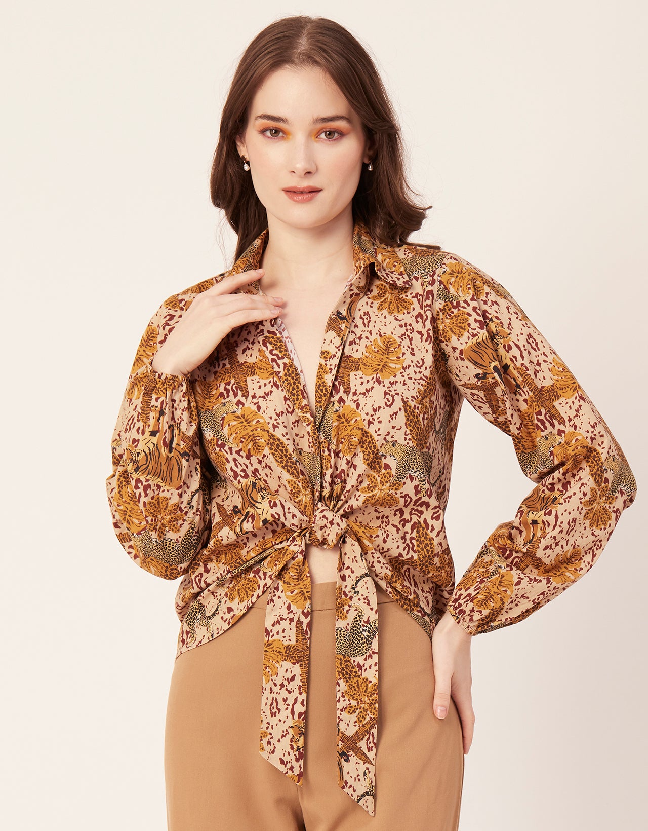 Full Sleeve Knot Crop Top