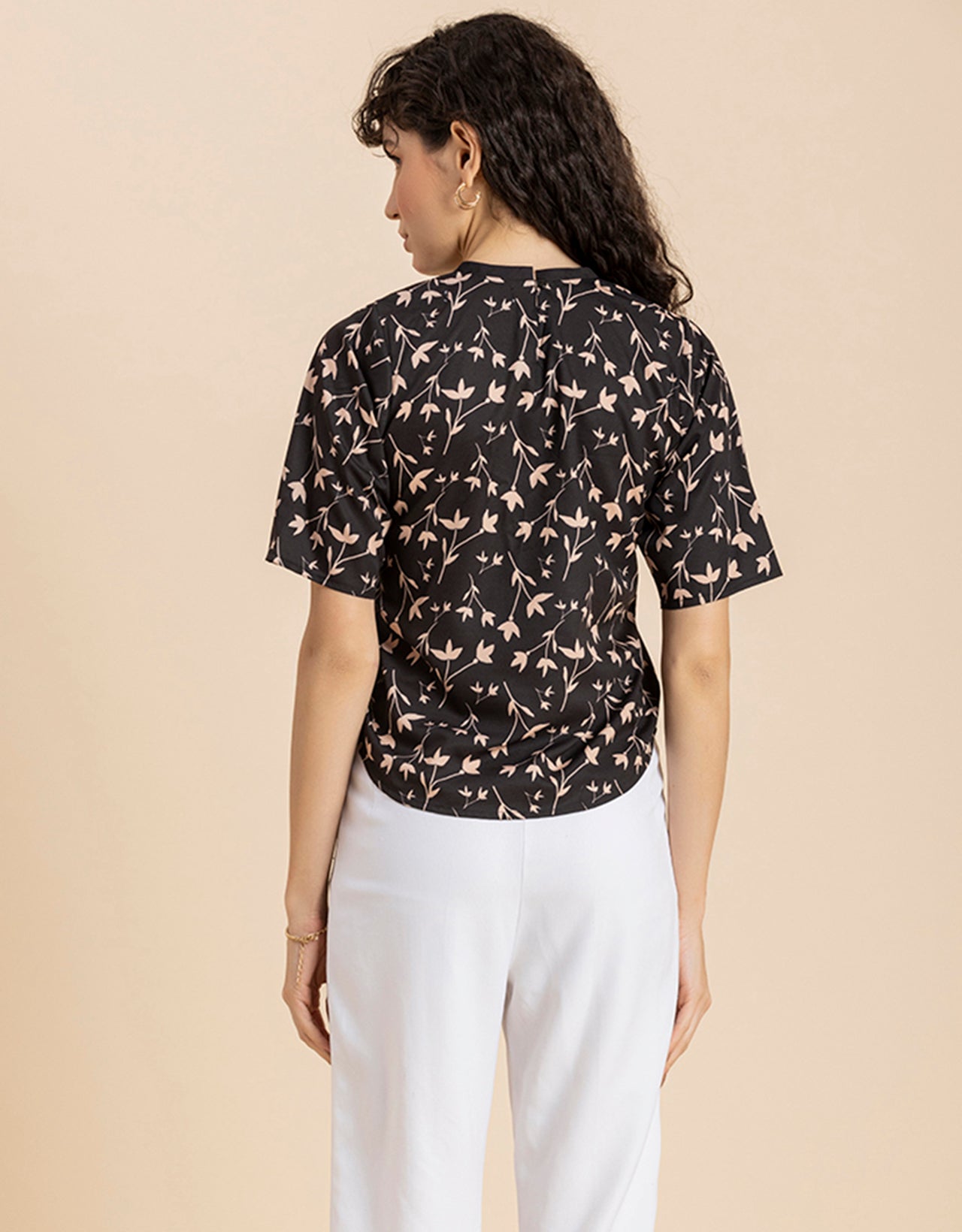 Loose-Fit Elbow Sleeves Top