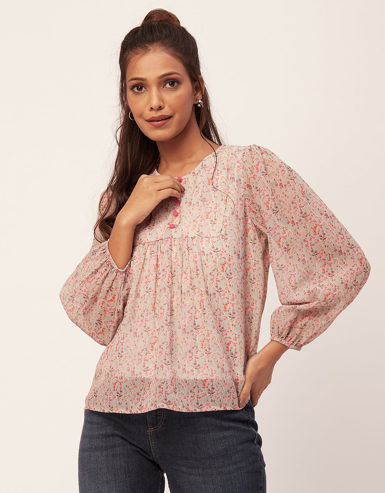 Round Neck Long Puff Sleeve
