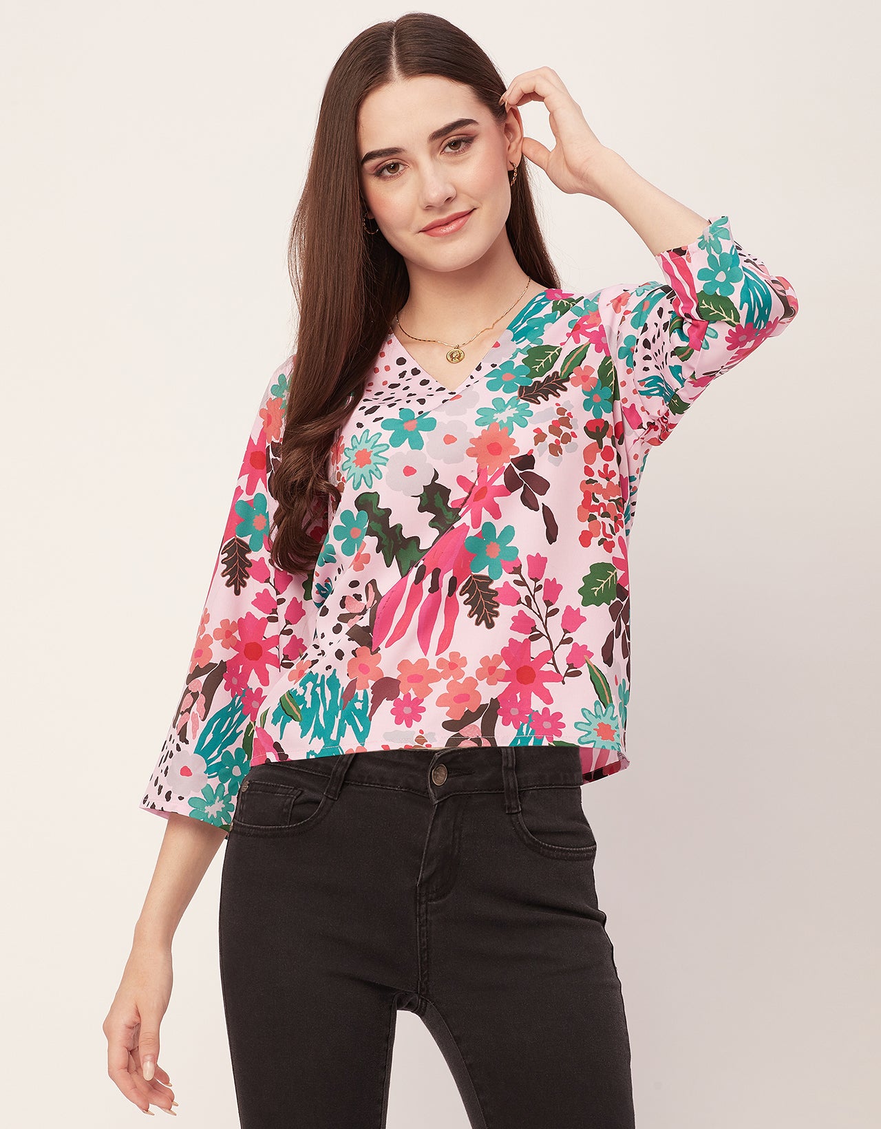 V-Neck Quarter Sleeve Top